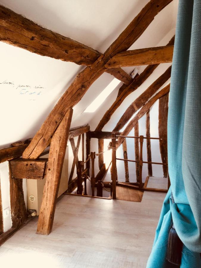 Les 4 Lions Duplex Chic Et Charme Apartment Honfleur Bagian luar foto